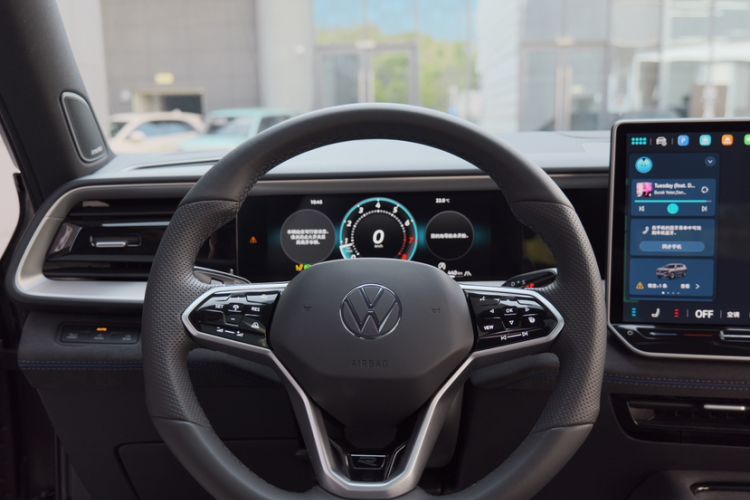 Used Volkswagen Teramont 2025 Tiguan Pro 450TSI Four-Wheel Drive Summit Edition Interior 3