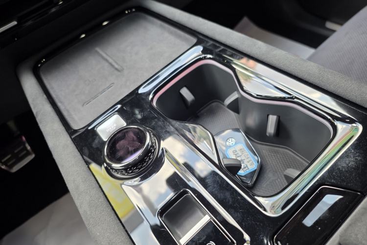 Used Volkswagen Teramont 2025 Tiguan Pro 450TSI Four-Wheel Drive Summit Edition Interior 6