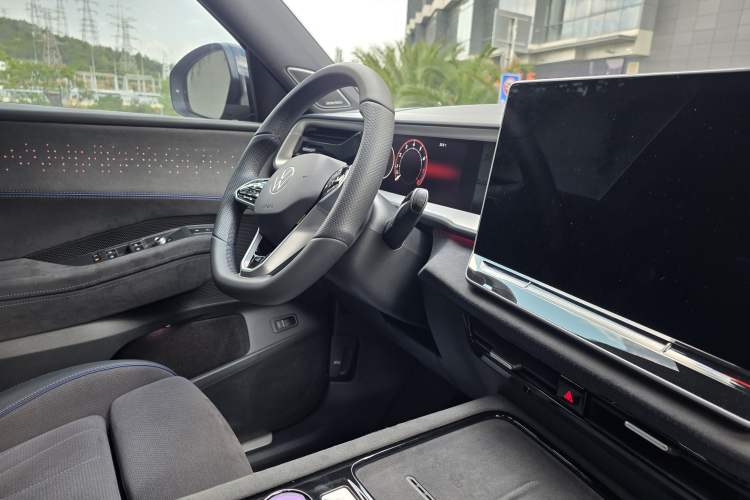 Used Volkswagen Teramont 2025 Tiguan Pro 450TSI Four-Wheel Drive Summit Edition Interior 9