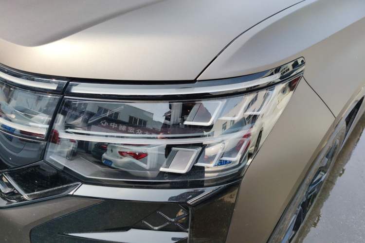 Used Volkswagen Teramont 2025 Tiguan Pro 450TSI Four-Wheel Drive Summit Edition Left Front Headlight
