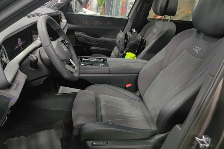 Used Volkswagen Teramont 2025 Tiguan Pro 450TSI Four-Wheel Drive Summit Edition Left Front Seat