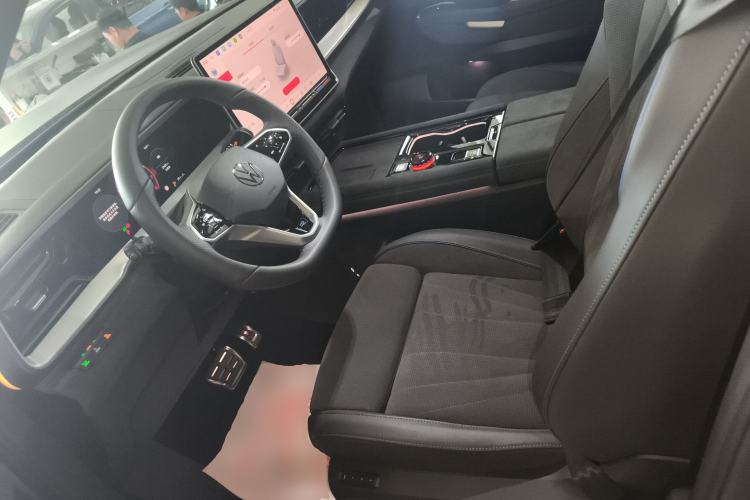 Used Volkswagen Teramont 2025 Tiguan Pro 450TSI Four-Wheel Drive Summit Edition Left Front Seat