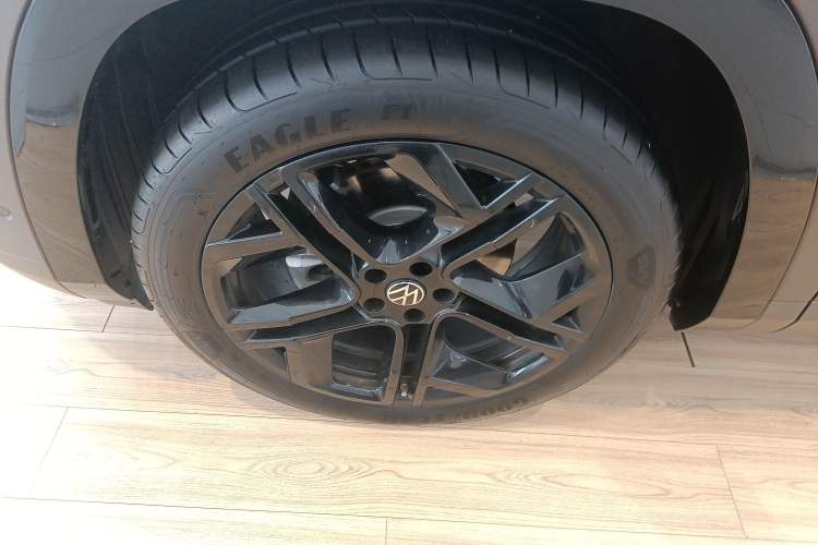 Used Volkswagen Teramont 2025 Tiguan Pro 450TSI Four-Wheel Drive Summit Edition Left Front Wheel Hub