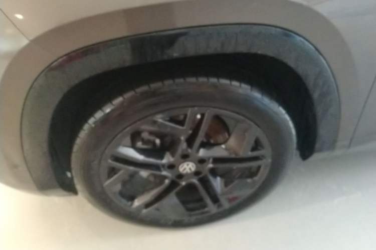 Used Volkswagen Teramont 2025 Tiguan Pro 450TSI Four-Wheel Drive Summit Edition Left Front Wheel Hub