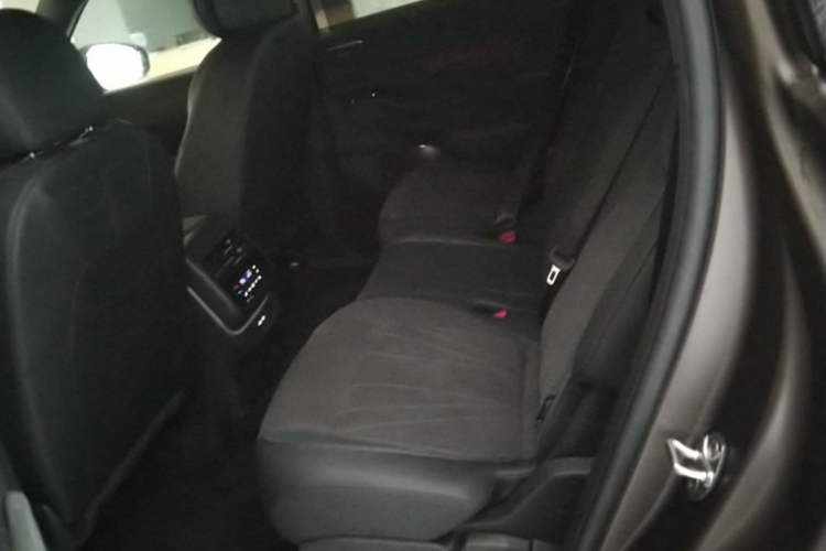 Used Volkswagen Teramont 2025 Tiguan Pro 450TSI Four-Wheel Drive Summit Edition Left Rear Seat