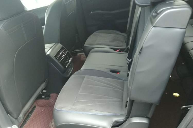 Used Volkswagen Teramont 2025 Tiguan Pro 450TSI Four-Wheel Drive Summit Edition Left Rear Seat