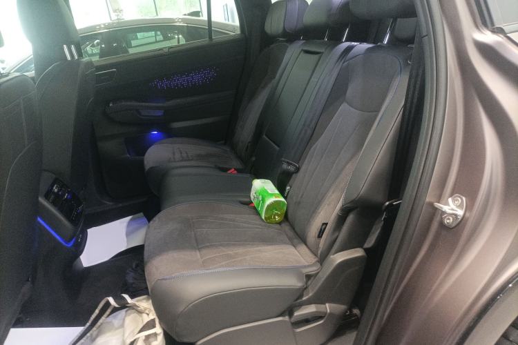 Used Volkswagen Teramont 2025 Tiguan Pro 450TSI Four-Wheel Drive Summit Edition Left Rear Seat