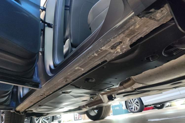 Used Volkswagen Teramont 2025 Tiguan Pro 450TSI Four-Wheel Drive Summit Edition Left Side Sill