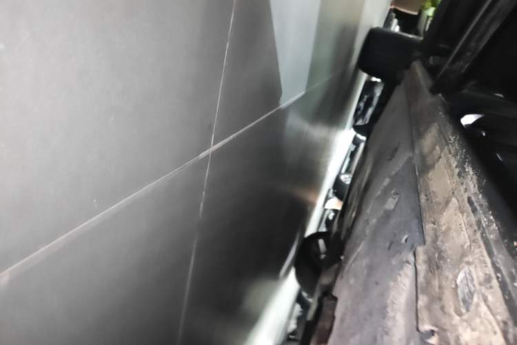 Used Volkswagen Teramont 2025 Tiguan Pro 450TSI Four-Wheel Drive Summit Edition Left Side Sill