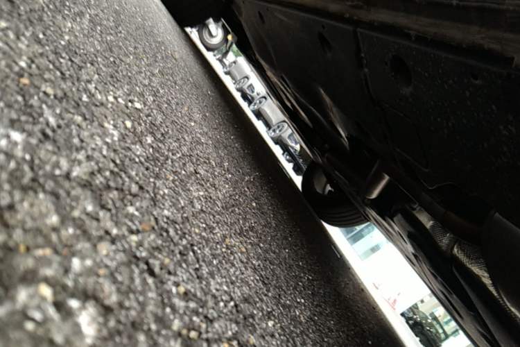 Used Volkswagen Teramont 2025 Tiguan Pro 450TSI Four-Wheel Drive Summit Edition Left Side Sill