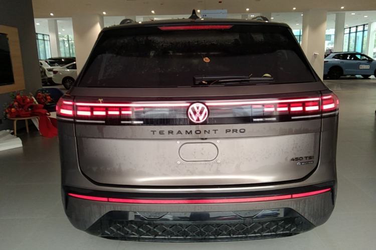 Used Volkswagen Teramont 2025 Tiguan Pro 450TSI Four-Wheel Drive Summit Edition Rear