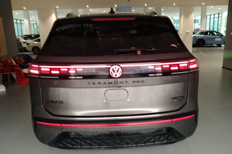 Used Volkswagen Teramont 2025 Tiguan Pro 450TSI Four-Wheel Drive Summit Edition Rear