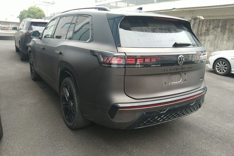 Used Volkswagen Teramont 2025 Tiguan Pro 450TSI Four-Wheel Drive Summit Edition Rear Left 45 Deg
