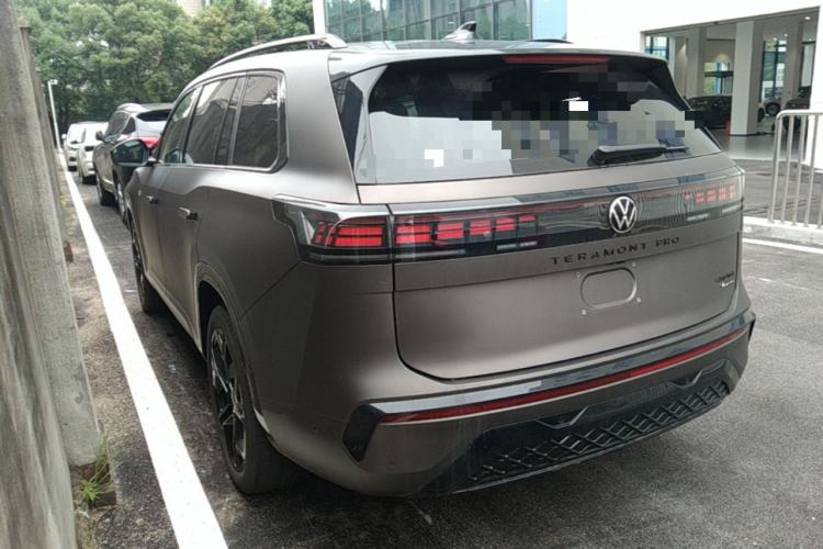 Used Volkswagen Teramont 2025 Tiguan Pro 450TSI Four-Wheel Drive Summit Edition Rear Left 45 Deg