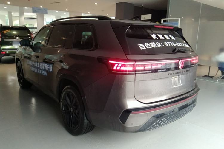 Used Volkswagen Teramont 2025 Tiguan Pro 450TSI Four-Wheel Drive Summit Edition Rear Left 45 Deg