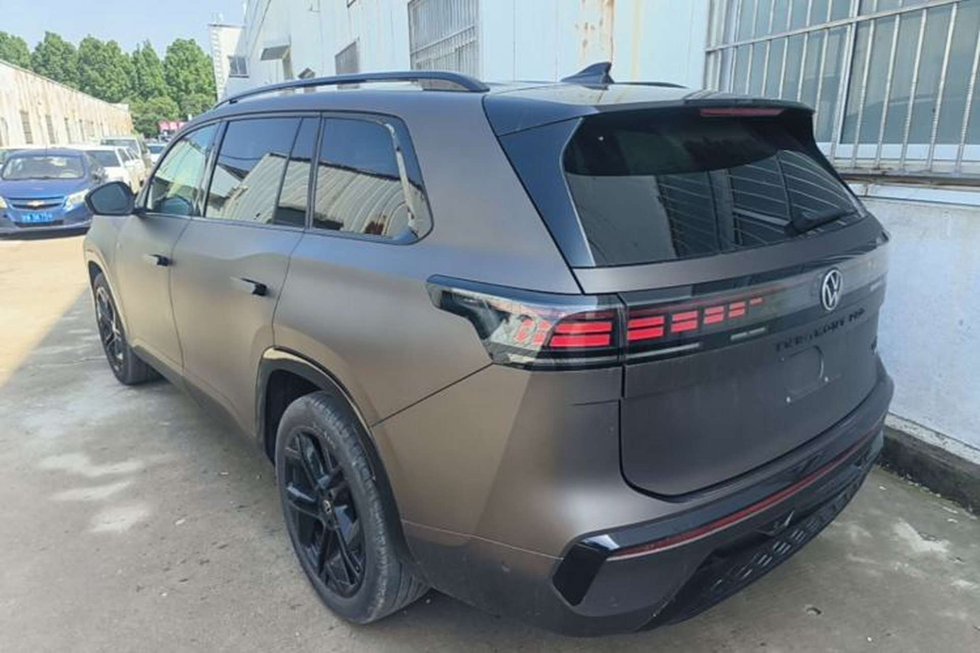 Used Volkswagen Teramont 2025 Tiguan Pro 450TSI Four-Wheel Drive Summit Edition Rear Left 45 Deg