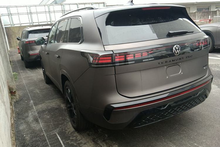 Used Volkswagen Teramont 2025 Tiguan Pro 450TSI Four-Wheel Drive Summit Edition Rear Left 45 Deg