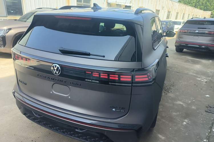 Used Volkswagen Teramont 2025 Tiguan Pro 450TSI Four-Wheel Drive Summit Edition Rear Right 45 Deg