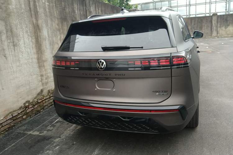 Used Volkswagen Teramont 2025 Tiguan Pro 450TSI Four-Wheel Drive Summit Edition Rear