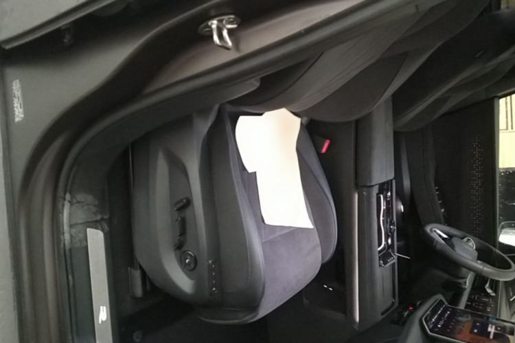 Used Volkswagen Teramont 2025 Tiguan Pro 450TSI Four-Wheel Drive Summit Edition Right Front Seat
