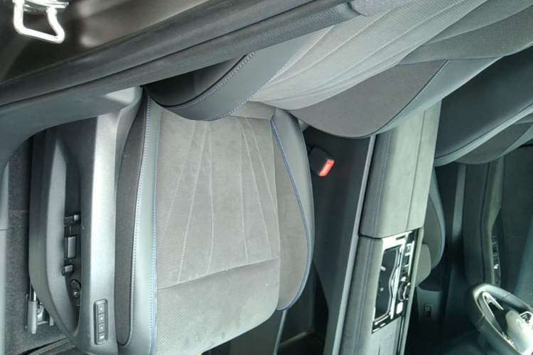 Used Volkswagen Teramont 2025 Tiguan Pro 450TSI Four-Wheel Drive Summit Edition Right Front Seat