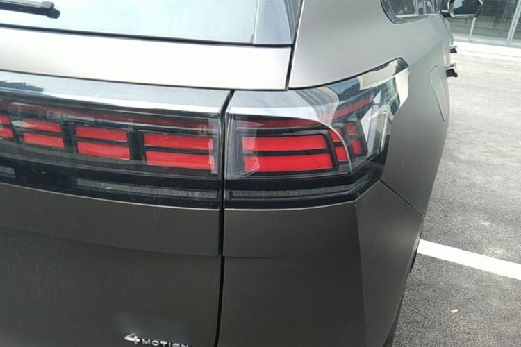 Used Volkswagen Teramont 2025 Tiguan Pro 450TSI Four-Wheel Drive Summit Edition Right Rear Taillight