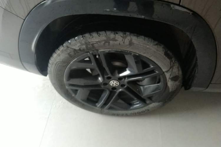 Used Volkswagen Teramont 2025 Tiguan Pro 450TSI Four-Wheel Drive Summit Edition Right Rear Wheel Hub