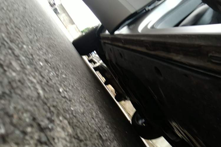 Used Volkswagen Teramont 2025 Tiguan Pro 450TSI Four-Wheel Drive Summit Edition Right Side Sill