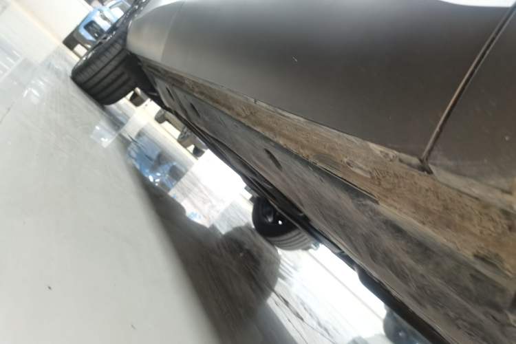 Used Volkswagen Teramont 2025 Tiguan Pro 450TSI Four-Wheel Drive Summit Edition Right Side Sill