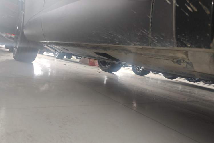 Used Volkswagen Teramont 2025 Tiguan Pro 450TSI Four-Wheel Drive Summit Edition Right Side Sill