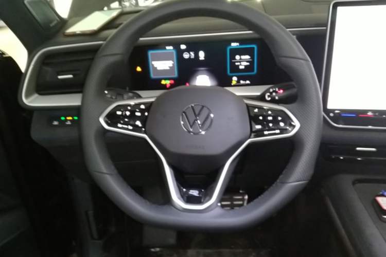 Used Volkswagen Teramont 2025 Tiguan Pro 450TSI Four-Wheel Drive Summit Edition Steering Wheel