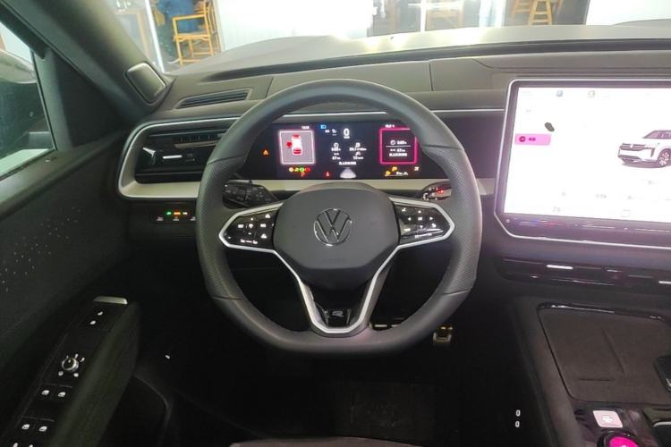Used Volkswagen Teramont 2025 Tiguan Pro 450TSI Four-Wheel Drive Summit Edition Steering Wheel