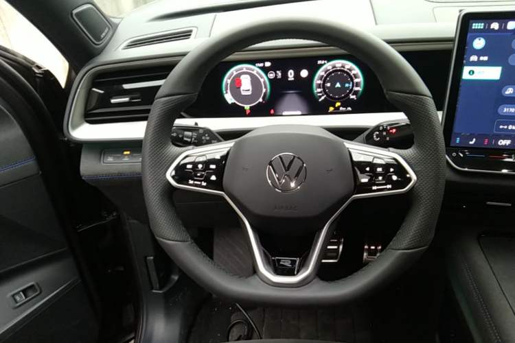 Used Volkswagen Teramont 2025 Tiguan Pro 450TSI Four-Wheel Drive Summit Edition Steering Wheel