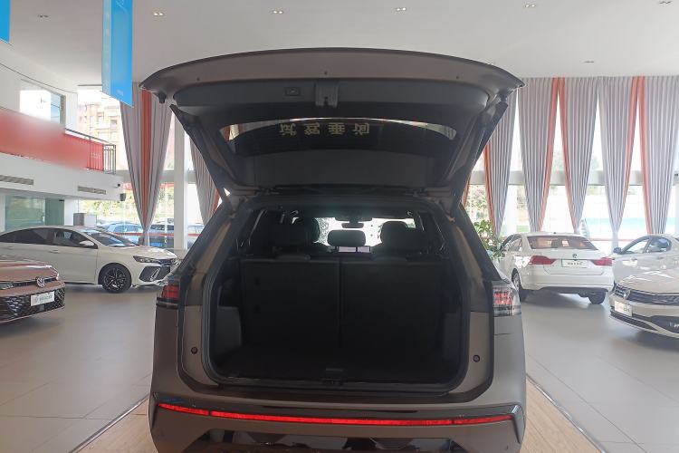 Used Volkswagen Teramont 2025 Tiguan Pro 450TSI Four-Wheel Drive Summit Edition Trunk