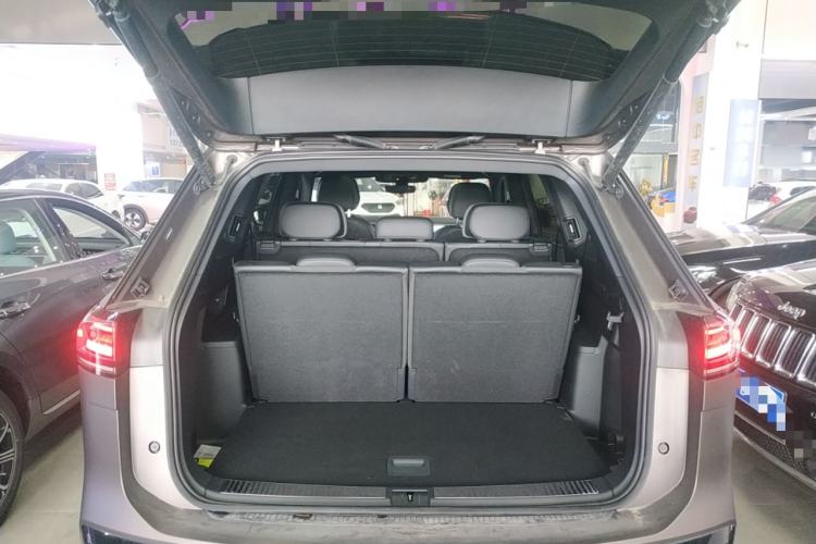 Used Volkswagen Teramont 2025 Tiguan Pro 450TSI Four-Wheel Drive Summit Edition Trunk