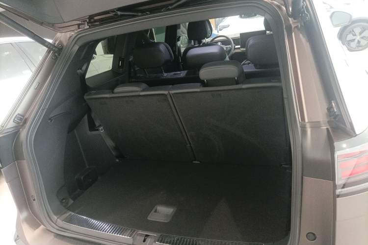 Used Volkswagen Teramont 2025 Tiguan Pro 450TSI Four-Wheel Drive Summit Edition Trunk