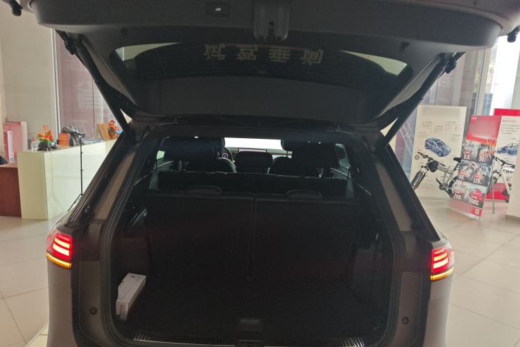 Used Volkswagen Teramont 2025 Tiguan Pro 450TSI Four-Wheel Drive Summit Edition Trunk