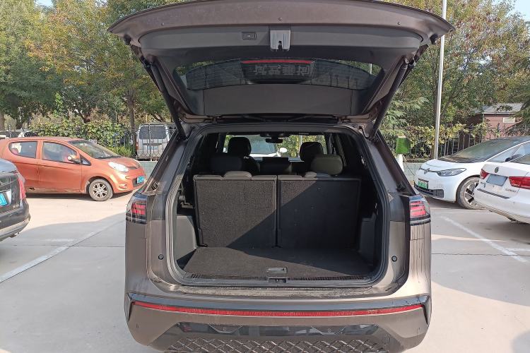Used Volkswagen Teramont 2025 Tiguan Pro 450TSI Four-Wheel Drive Summit Edition Trunk