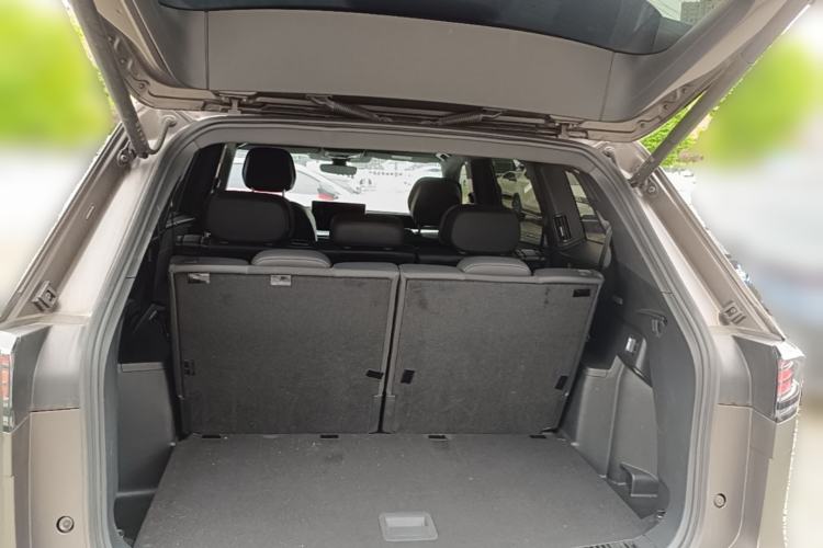 Used Volkswagen Teramont 2025 Tiguan Pro 450TSI Four-Wheel Drive Summit Edition Trunk