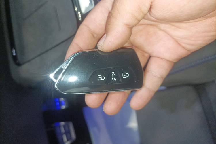 Used Volkswagen Teramont 2025 Tiguan Pro 450TSI Four-Wheel Drive Summit Edition Vehicle Key