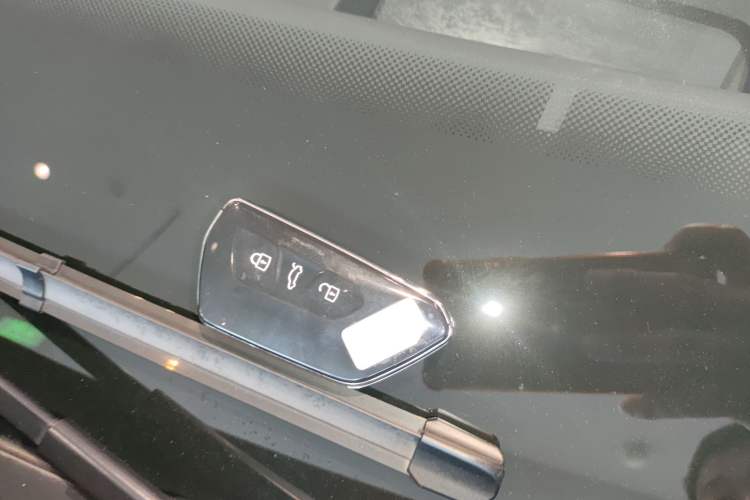 Used Volkswagen Teramont 2025 Tiguan Pro 450TSI Four-Wheel Drive Summit Edition Vehicle Key