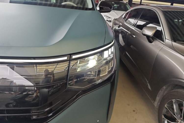 Used Volkswagen Teramont 2025 Tiguan Pro 450TSI 4Motion Crosswind Edition Left Front Headlight
