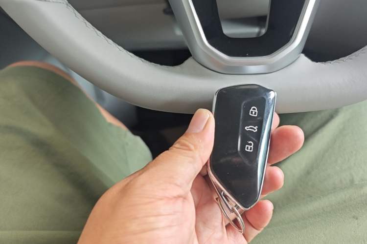Used Volkswagen Teramont 2025 Tiguan Pro 450TSI 4Motion Crosswind Edition Vehicle Key