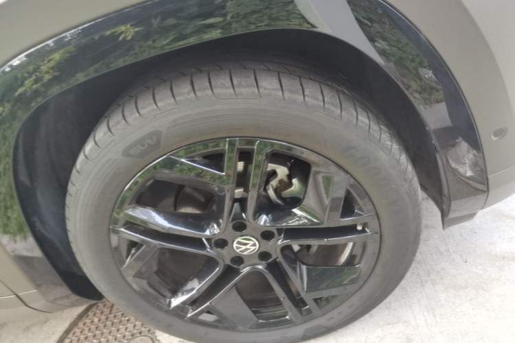 Used Volkswagen Teramont 2025 Tiguan Pro 450TSI Four-Wheel Drive Summit Edition Right Front Wheel Hub