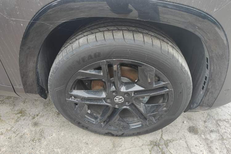 Used Volkswagen Teramont 2025 Tiguan Pro 450TSI Four-Wheel Drive Summit Edition Right Front Wheel Hub