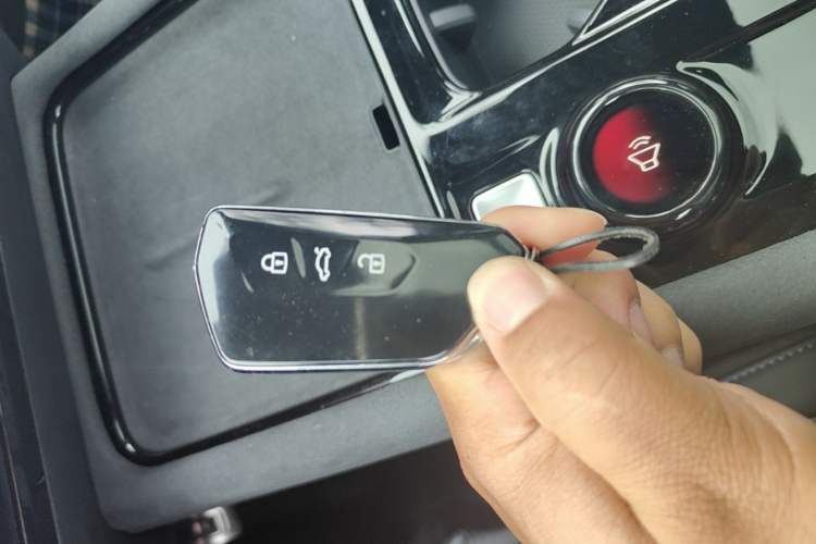 Used Volkswagen Teramont 2025 Tiguan Pro 450TSI Four-Wheel Drive Summit Edition Vehicle Key