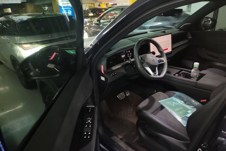 Used Volkswagen Teramont 2025 Tiguan Pro 450TSI Four-Wheel Drive Summit Edition Driver Seat