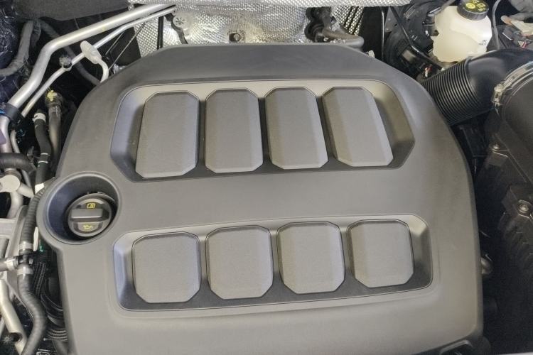 Used Volkswagen Teramont 2025 Tiguan Pro 450TSI 4Motion Crosswind Edition Engine Bay
