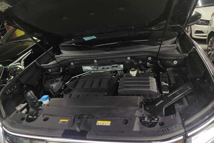 Used Volkswagen Teramont 2025 Tiguan Pro 450TSI Four-Wheel Drive Summit Edition Engine Bay