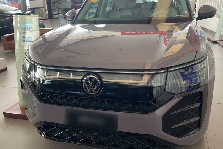 Used Volkswagen Teramont 2025 Tiguan Pro 450TSI 4Motion Crosswind Edition Exterior 1